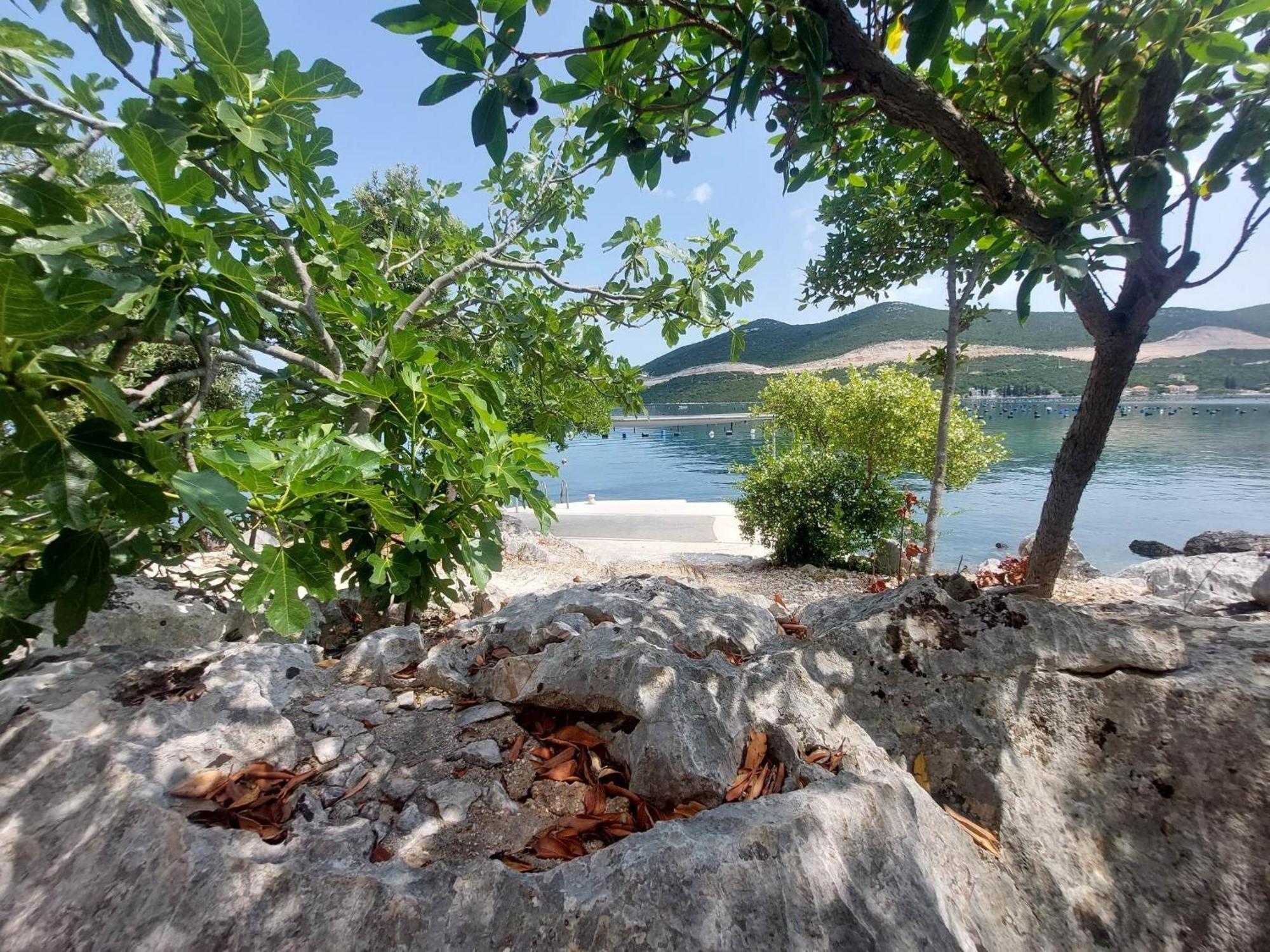 Apartments By The Sea Zuronja, Peljesac - 13202 Putnikovic ภายนอก รูปภาพ